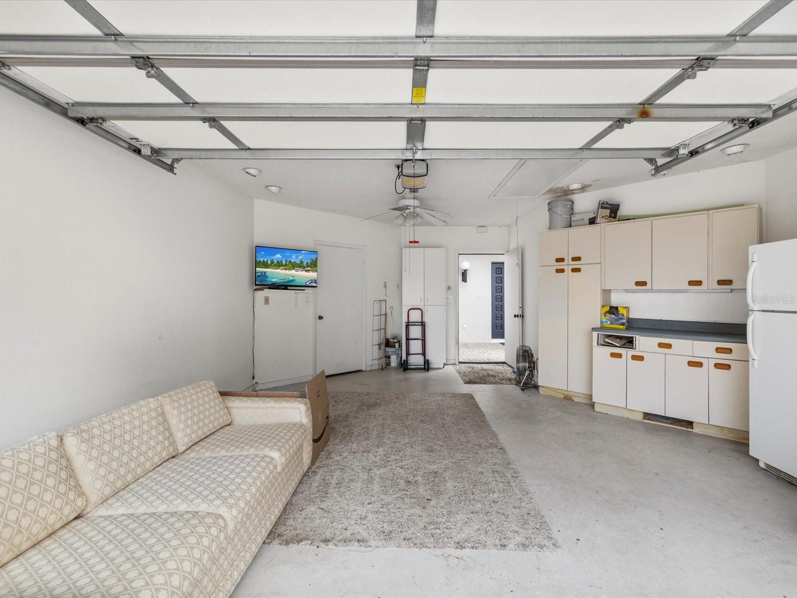 Image 35 of 53 For 10671 Andrew Lane