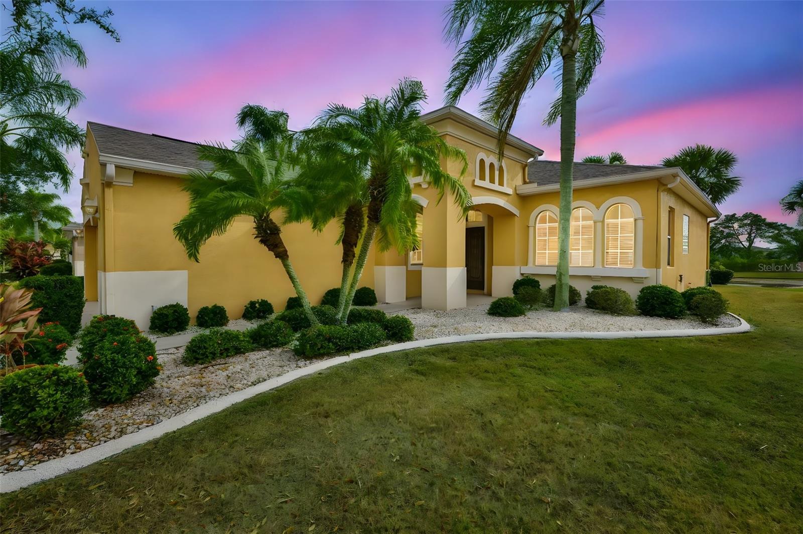 Details for 840 King Leon Way, SUN CITY CENTER, FL 33573