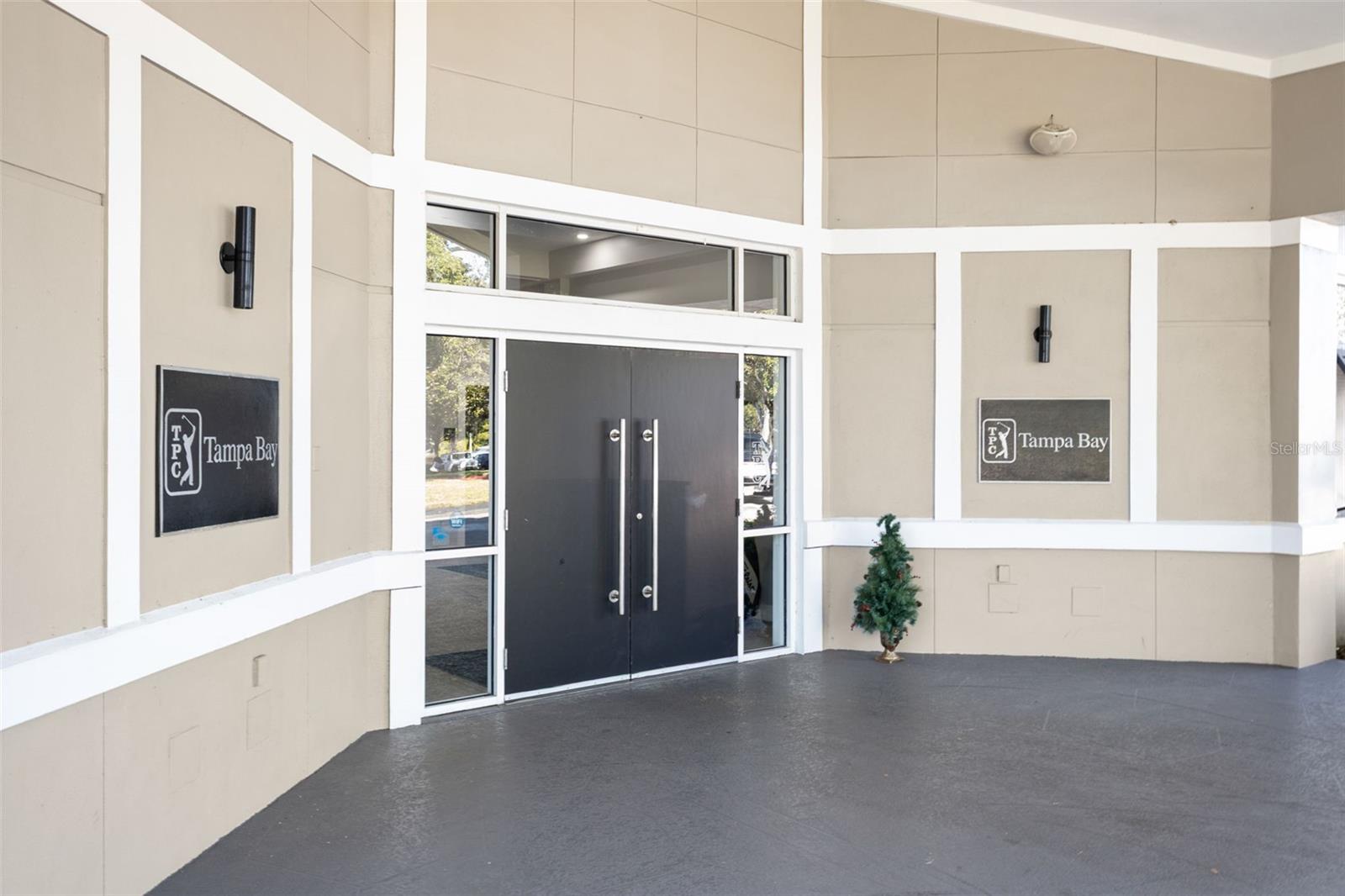 Image 39 of 43 For 18952 Maisons Drive