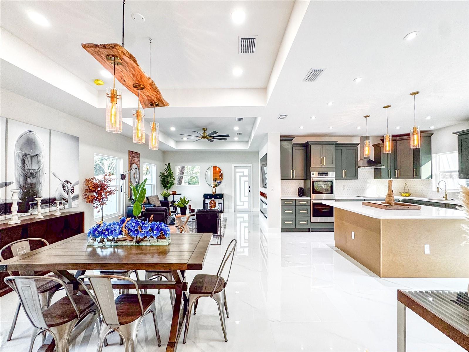 Image 22 of 40 For 6402 Woodlynne Avenue