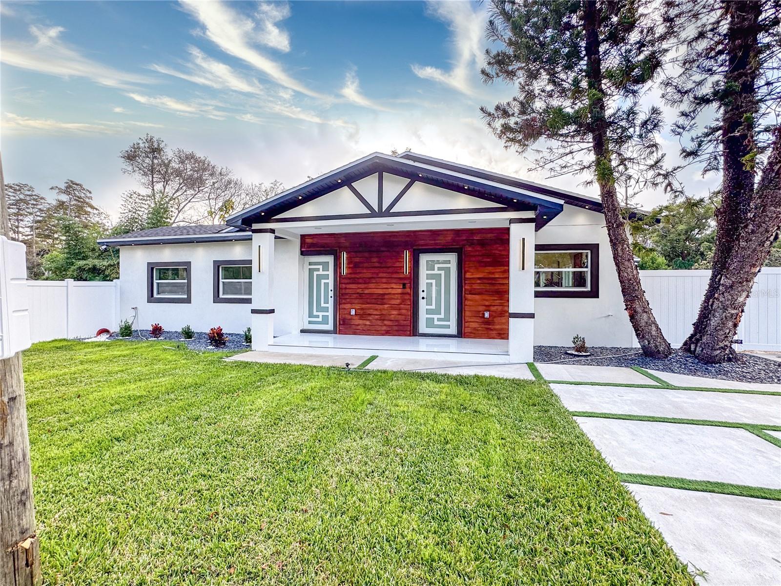 Image 3 of 40 For 6402 Woodlynne Avenue