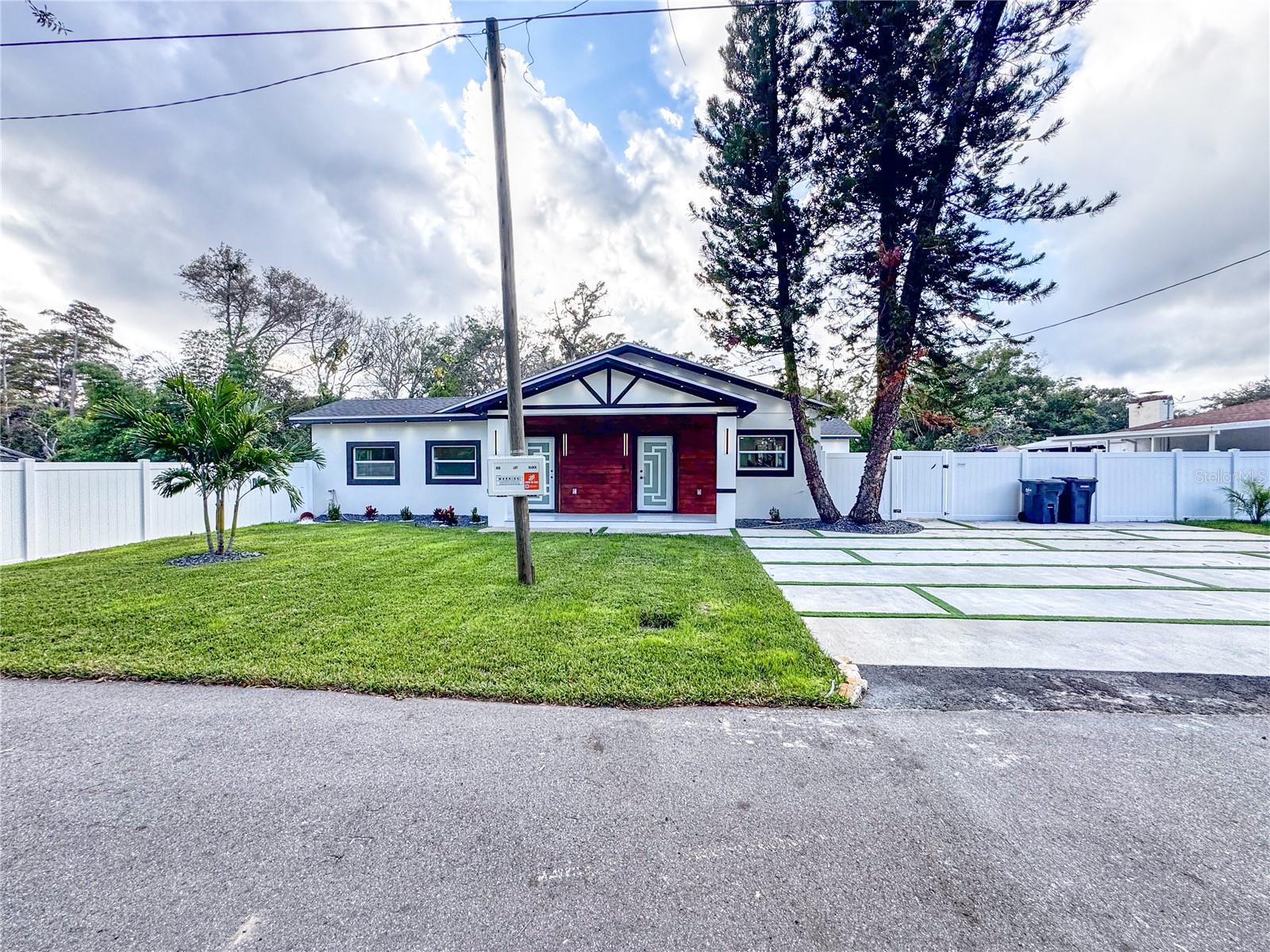 Image 4 of 40 For 6402 Woodlynne Avenue