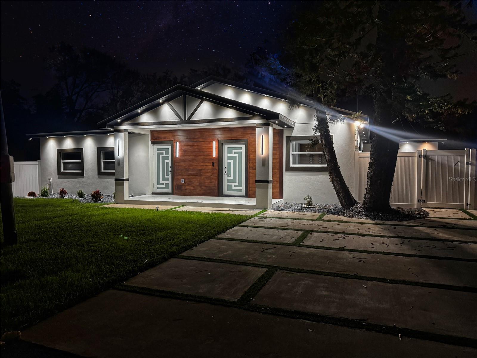 Image 7 of 40 For 6402 Woodlynne Avenue