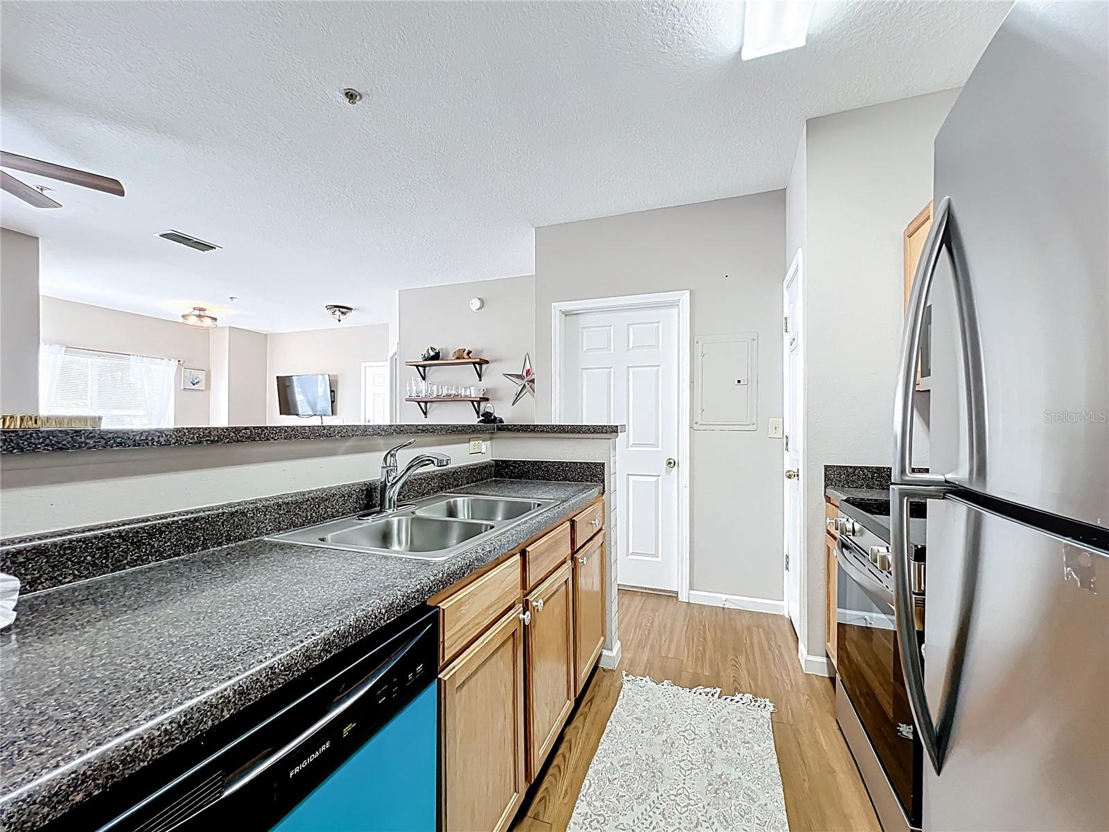 Image 13 of 42 For 10764 70th Avenue 5203