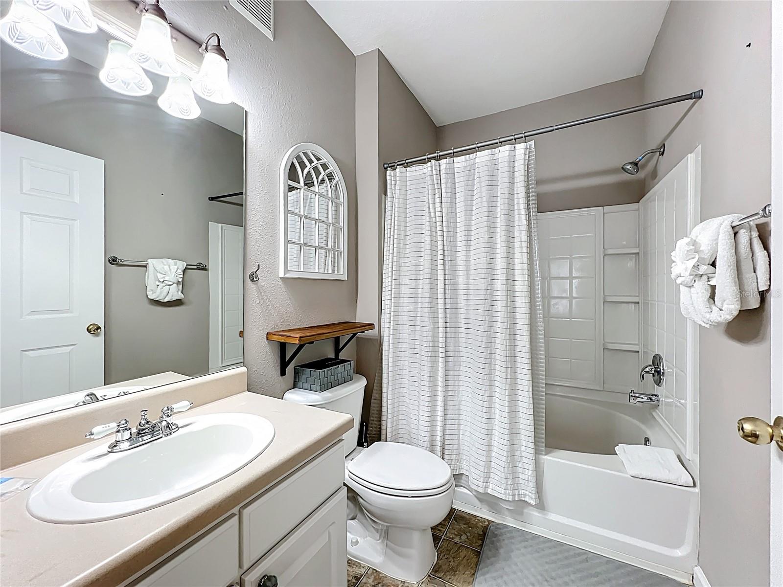 Image 16 of 42 For 10764 70th Avenue 5203