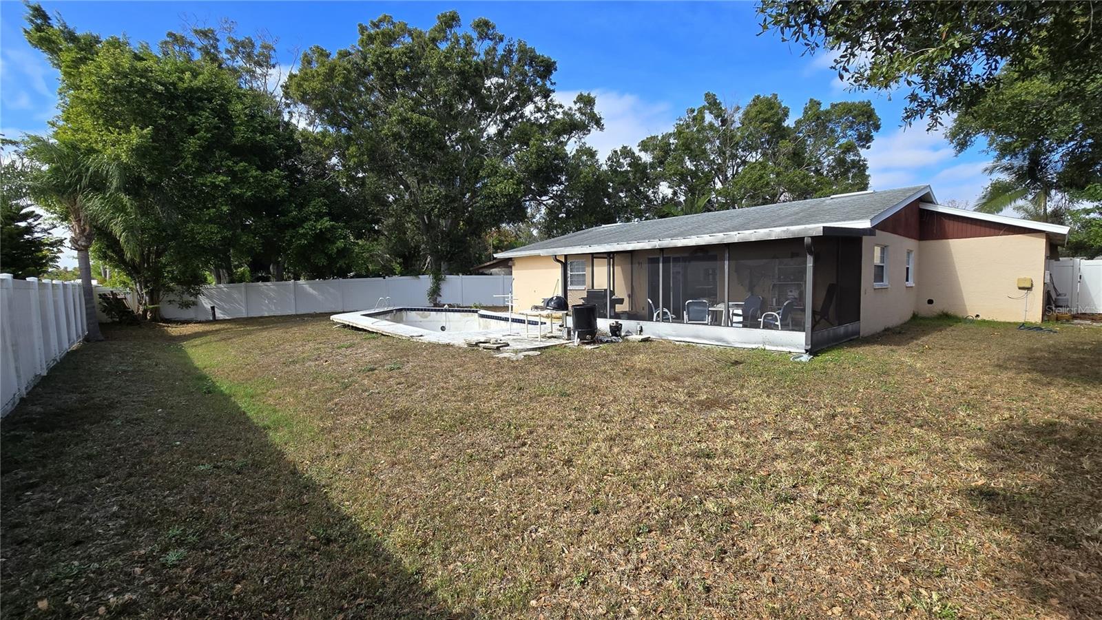 Image 5 of 32 For 3426 7th Avenue Se