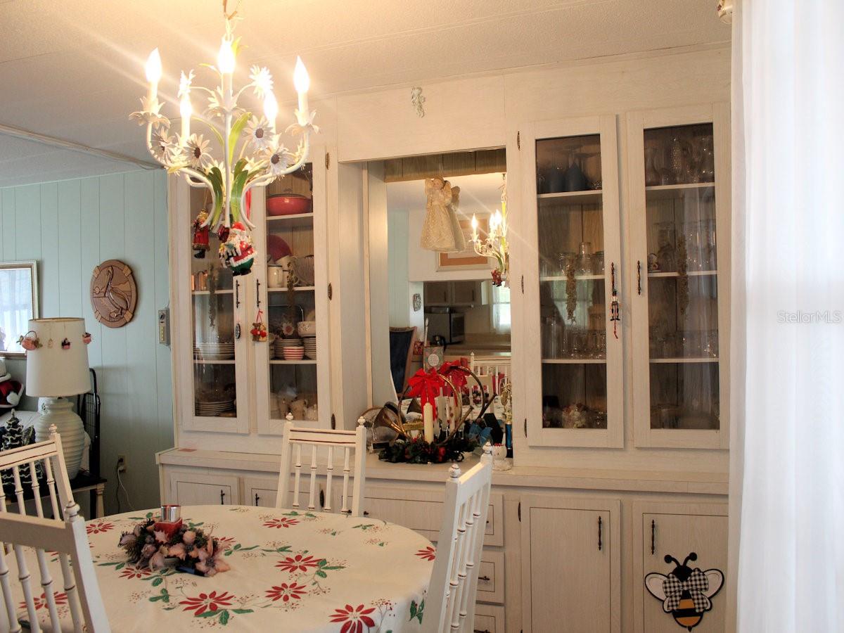 Image 4 of 14 For 55 Thatch Palm Street W