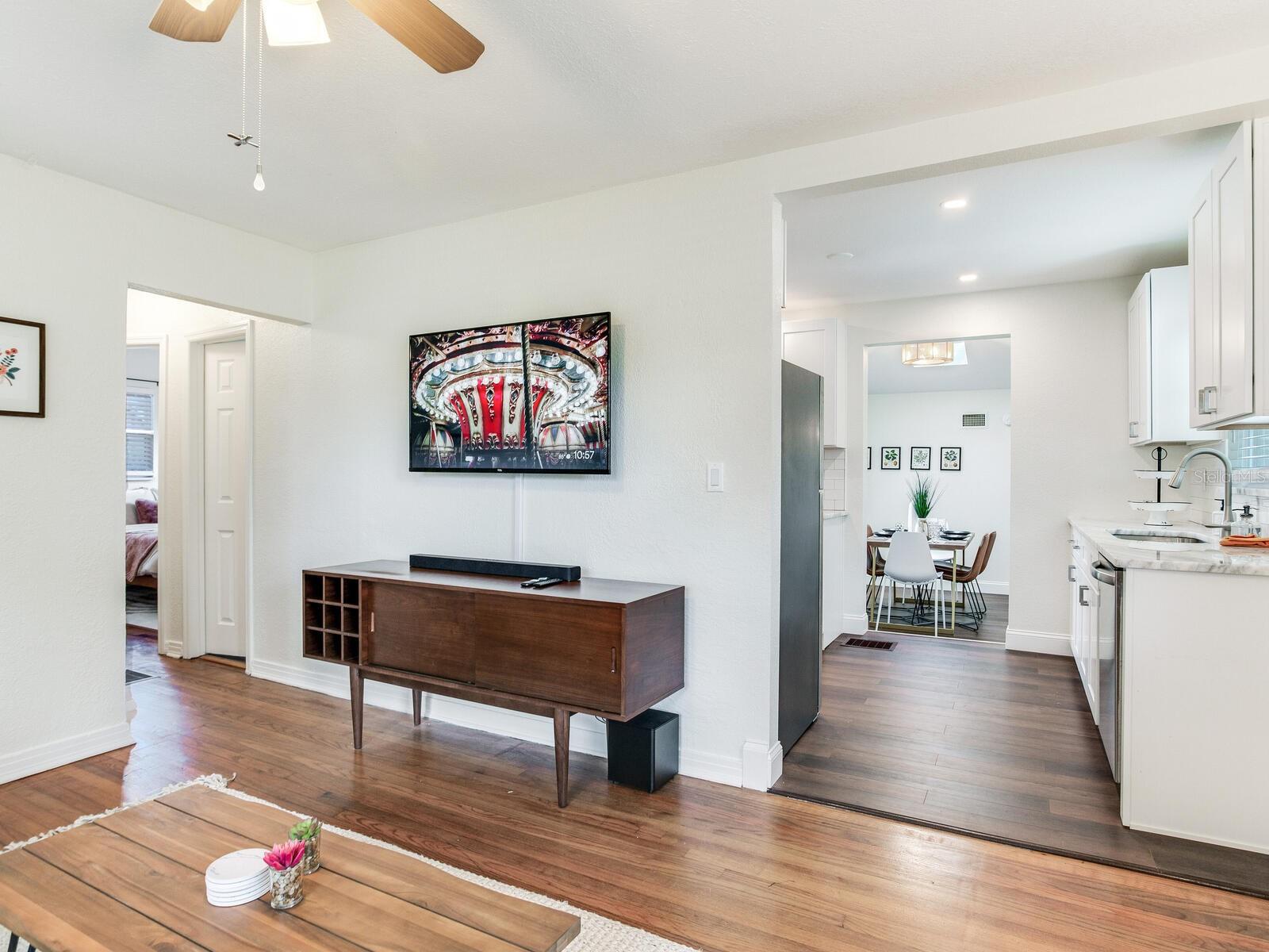 Image 5 of 42 For 1243 55th Avenue N