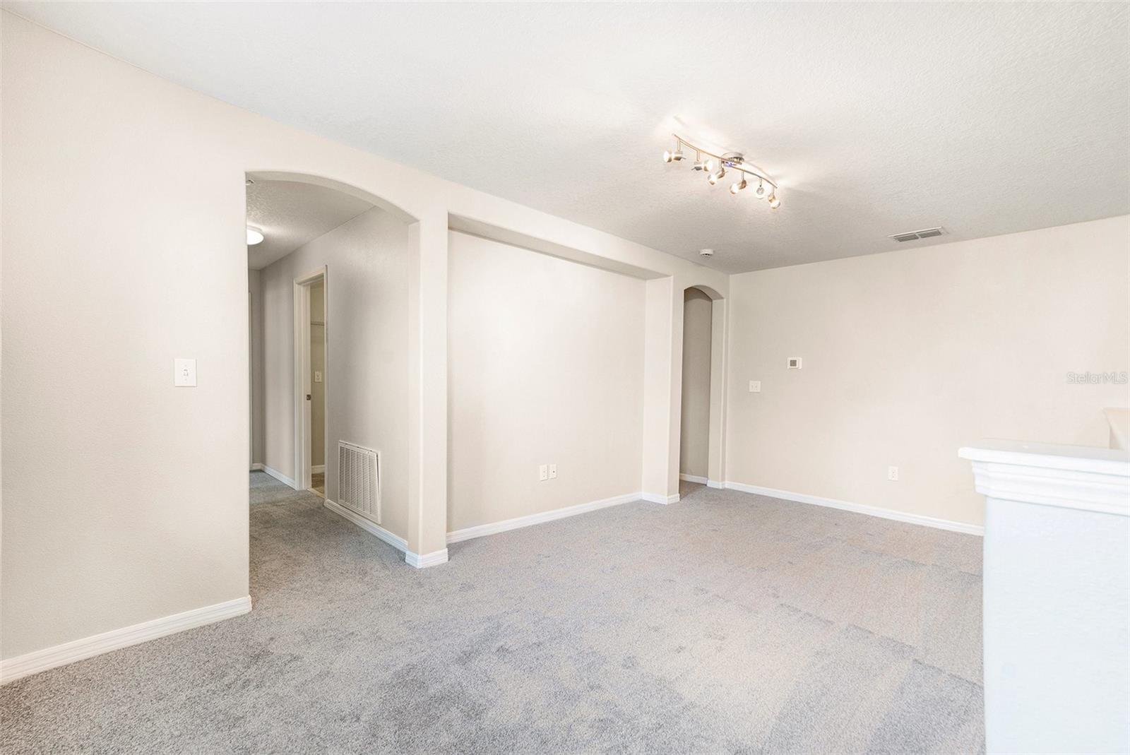 Image 11 of 29 For 20541 Grand Vista Lane