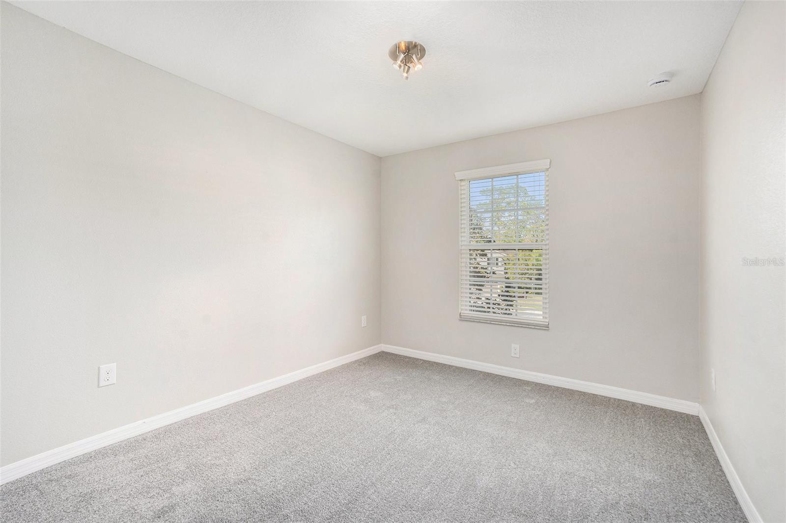 Image 16 of 29 For 20541 Grand Vista Lane