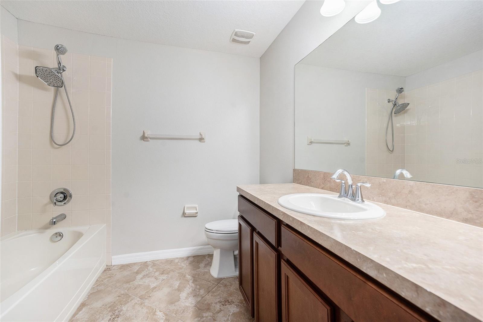 Image 20 of 29 For 20541 Grand Vista Lane