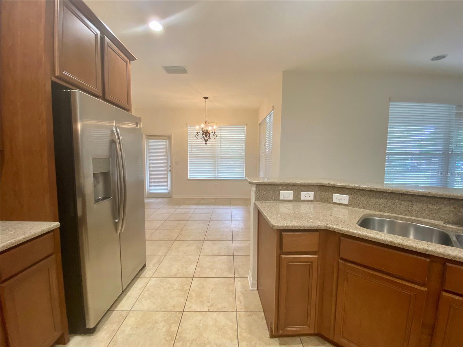 Image 18 of 35 For 6610 Portland Oak Court