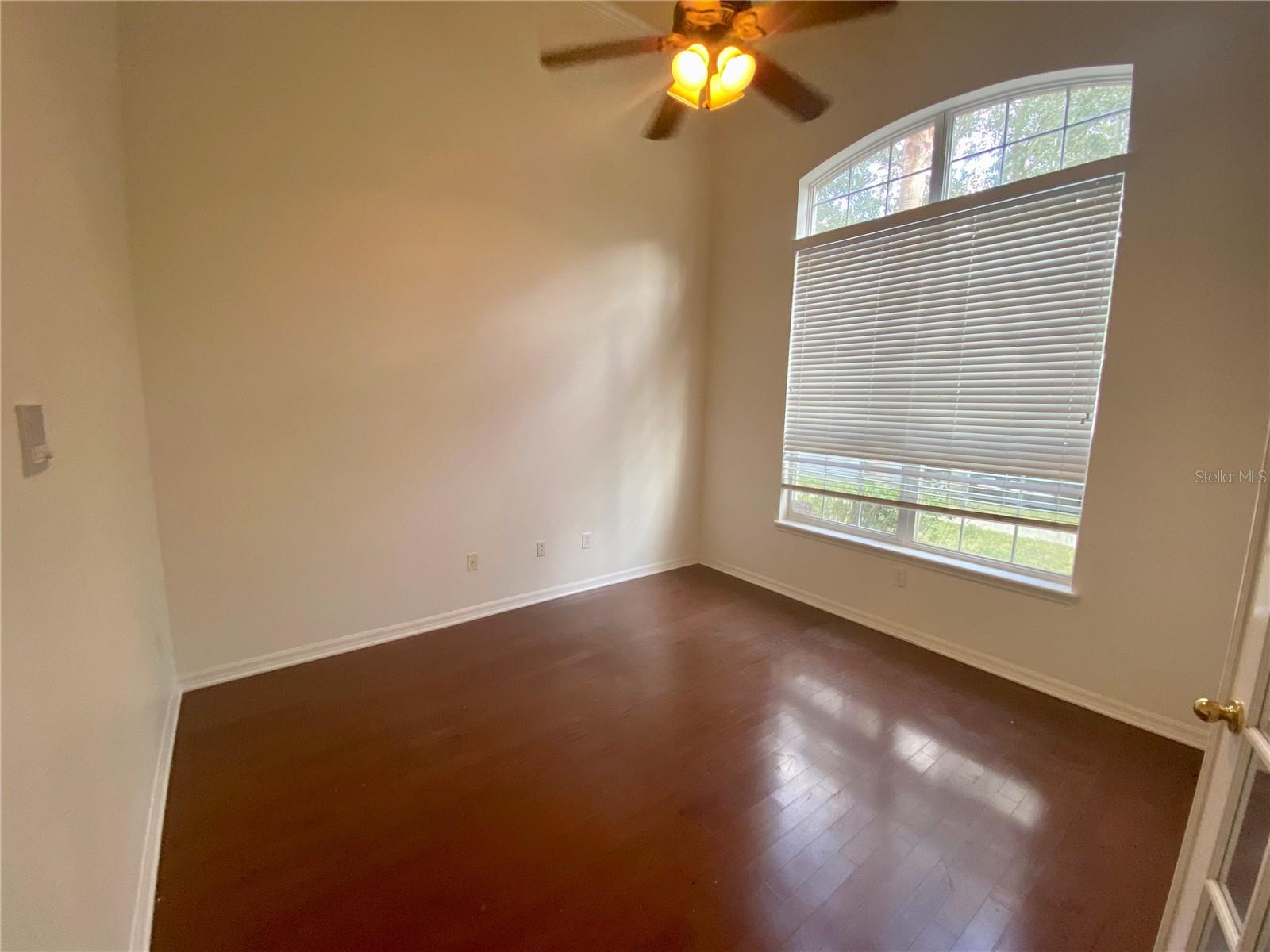 Image 20 of 35 For 6610 Portland Oak Court