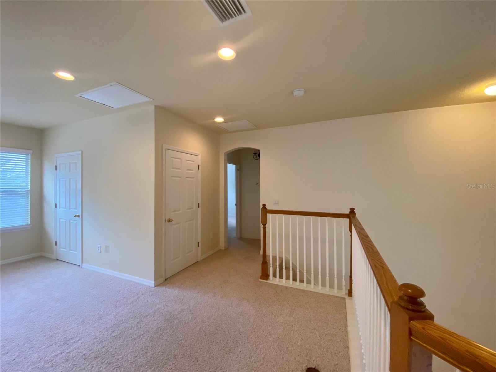 Image 29 of 35 For 6610 Portland Oak Court