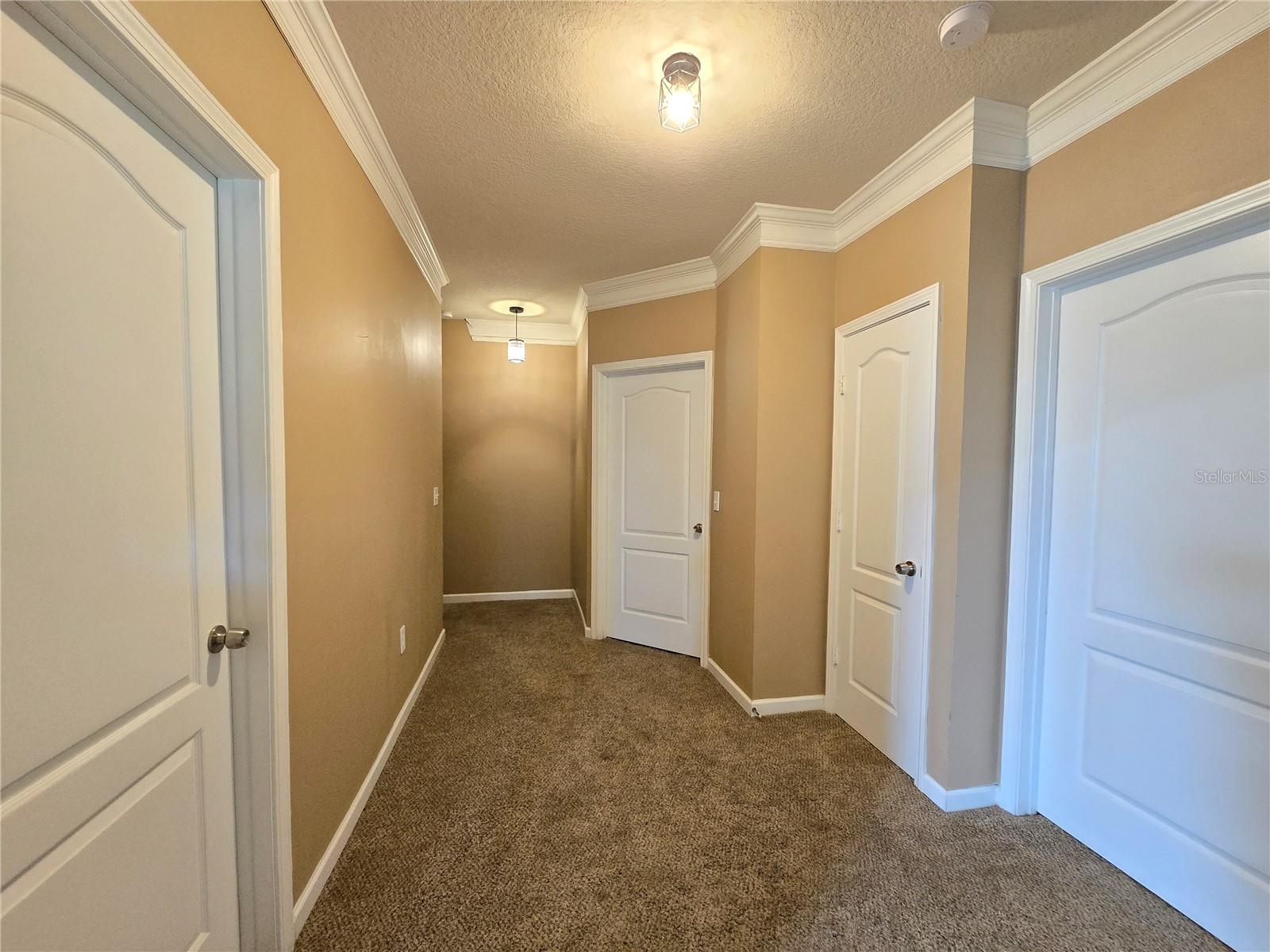 Image 11 of 52 For 10424 Villa View Circle 10424
