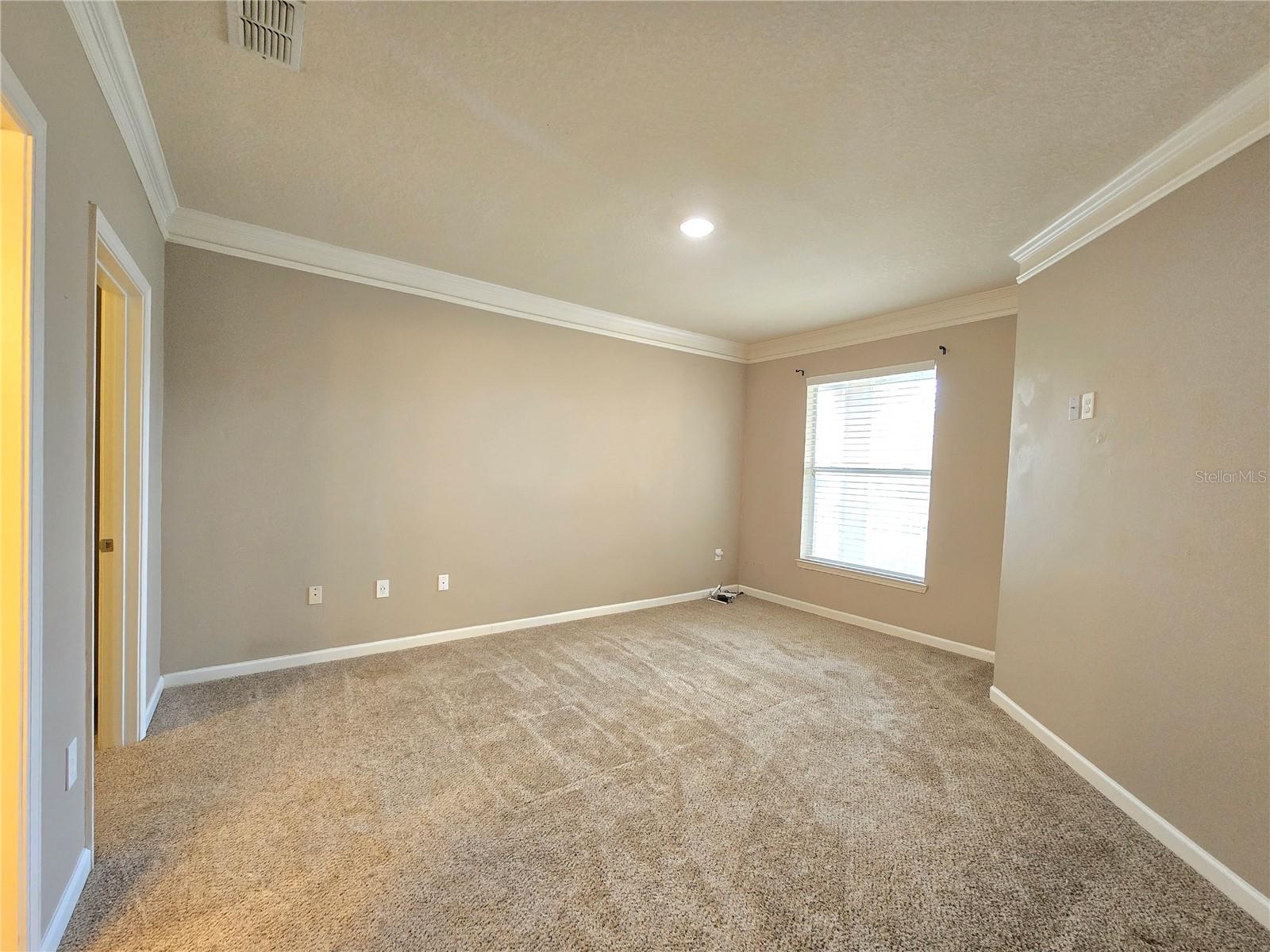 Image 12 of 52 For 10424 Villa View Circle 10424