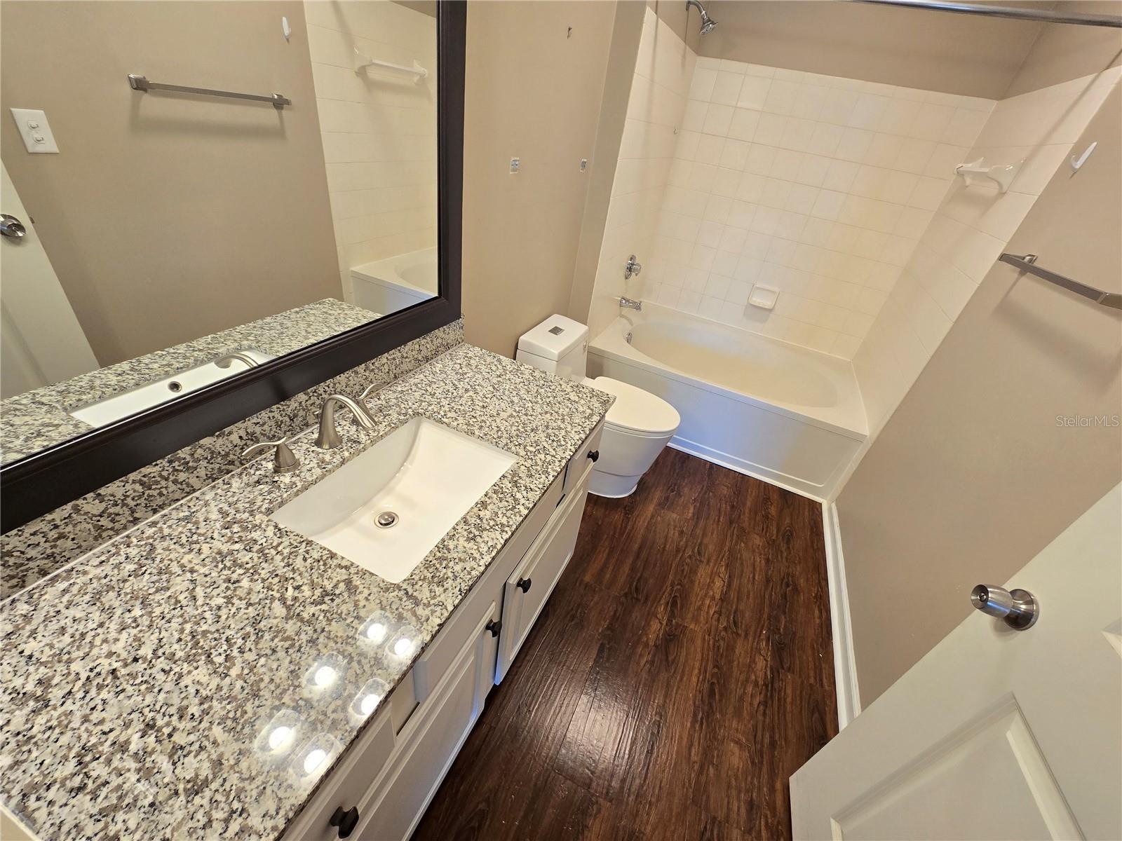 Image 16 of 52 For 10424 Villa View Circle 10424