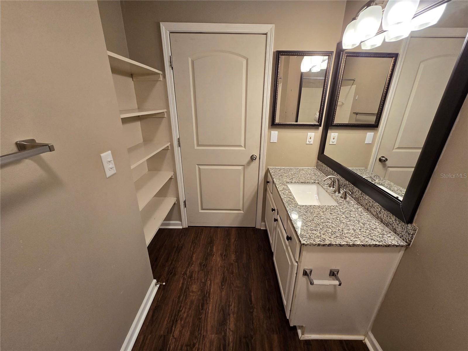 Image 17 of 52 For 10424 Villa View Circle 10424