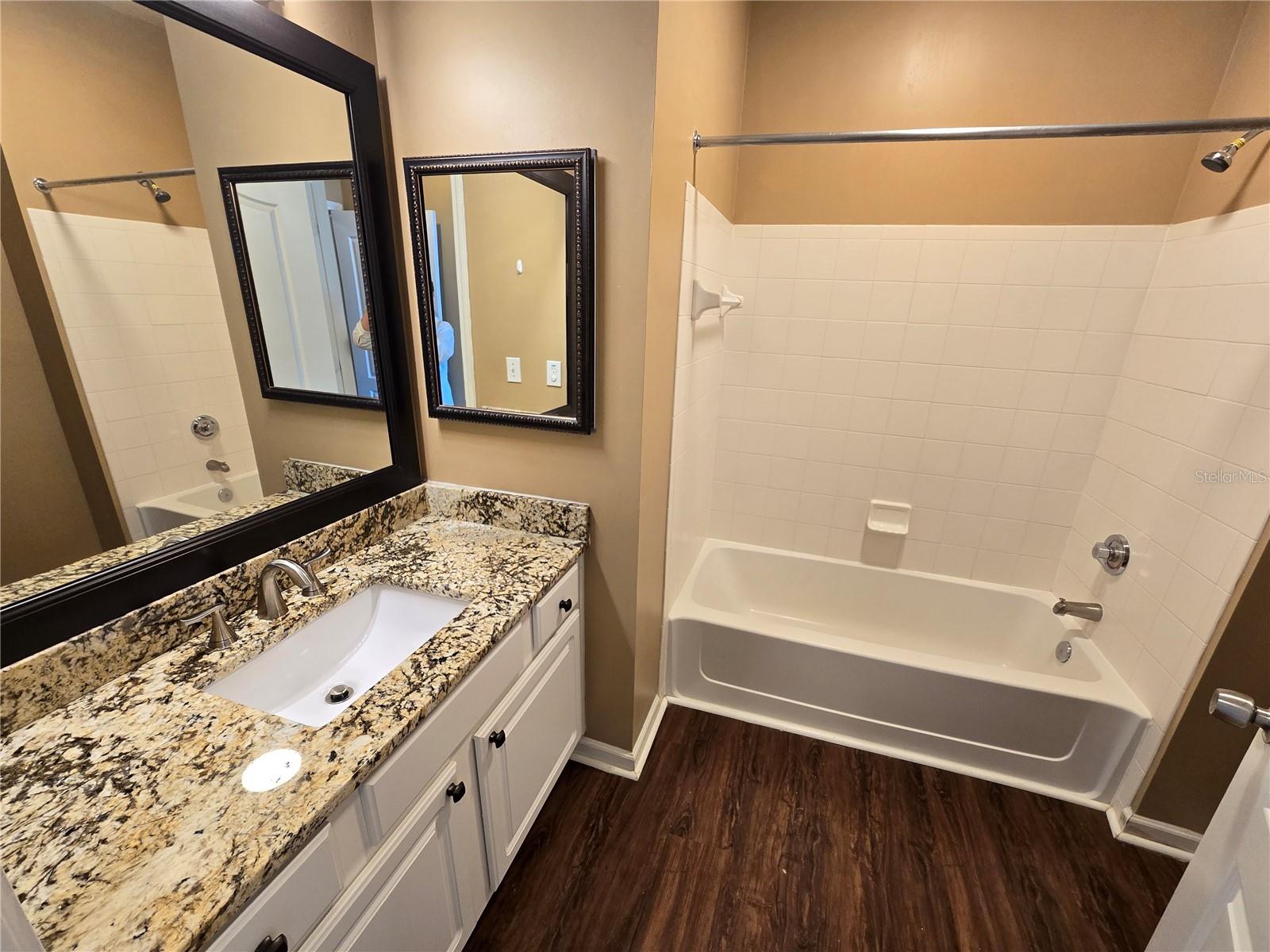 Image 25 of 52 For 10424 Villa View Circle 10424