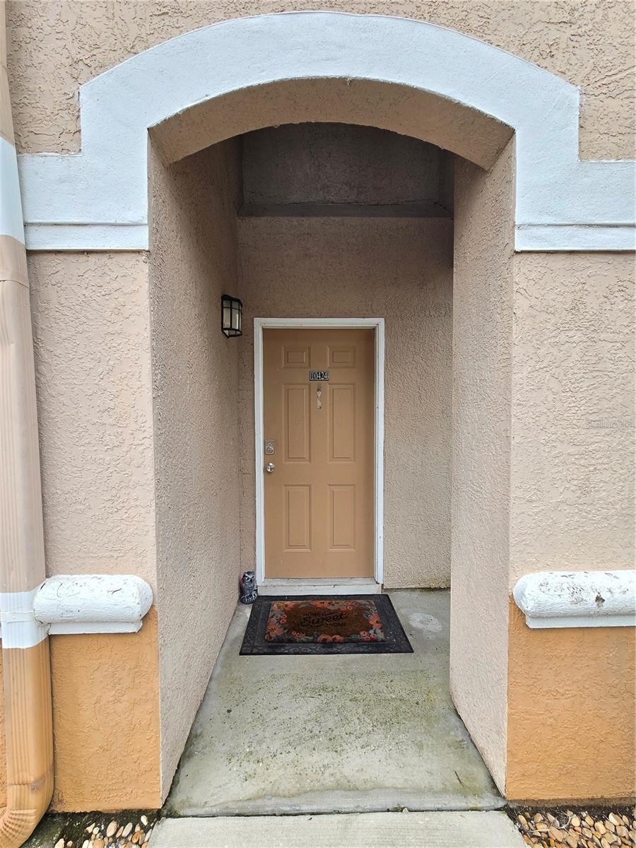 Image 4 of 52 For 10424 Villa View Circle 10424