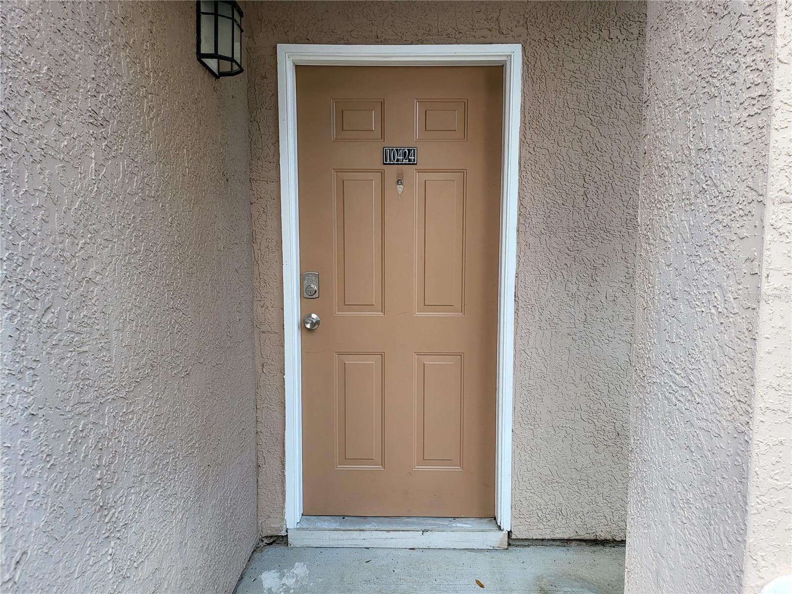 Image 5 of 52 For 10424 Villa View Circle 10424