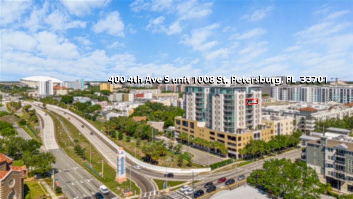 Image 26 of 37 For 400 4th Avenue S 1008