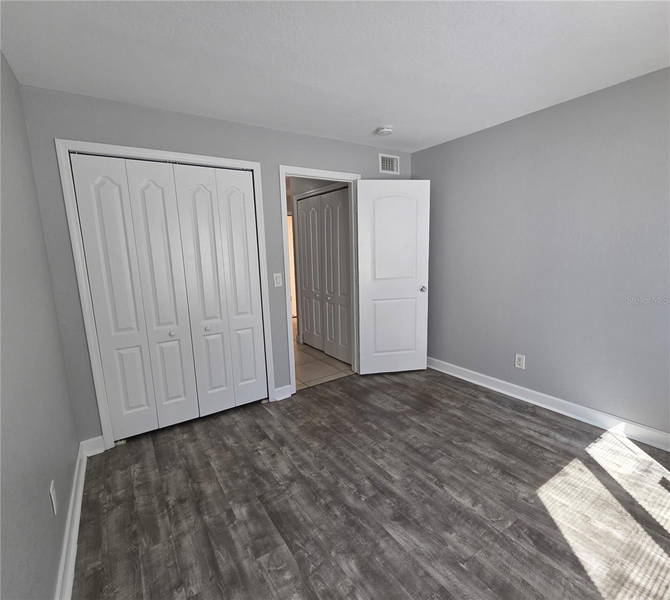 Image 13 of 18 For 510 Golden Raintree Place 510