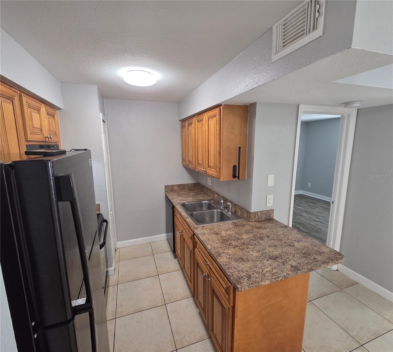 Image 7 of 18 For 510 Golden Raintree Place 510