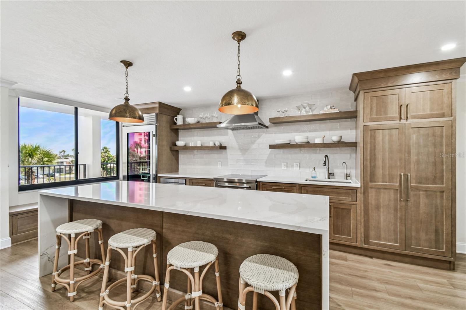 Image 11 of 49 For 7100 Sunset Way 305