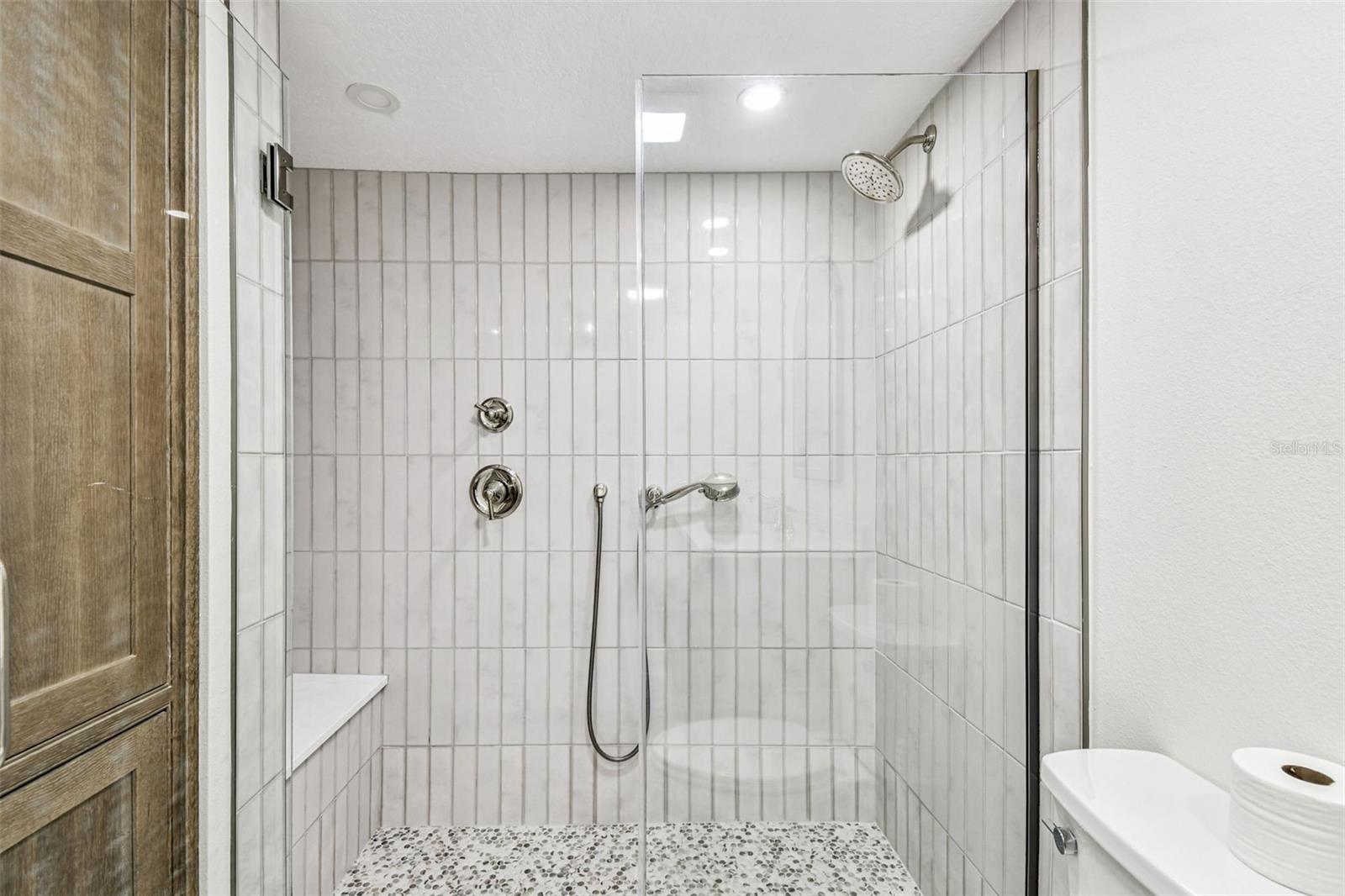 Image 24 of 49 For 7100 Sunset Way 305