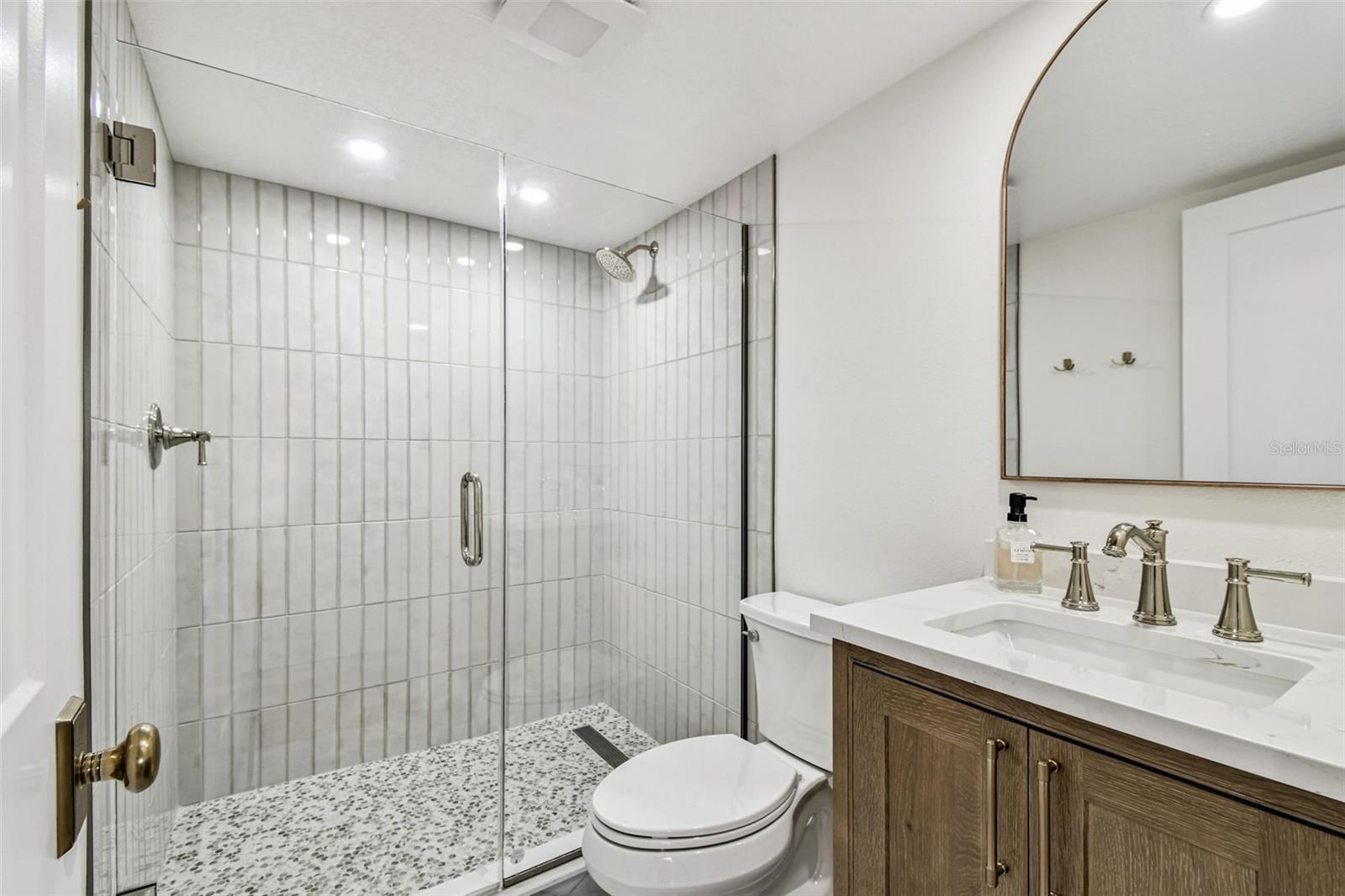 Image 30 of 49 For 7100 Sunset Way 305