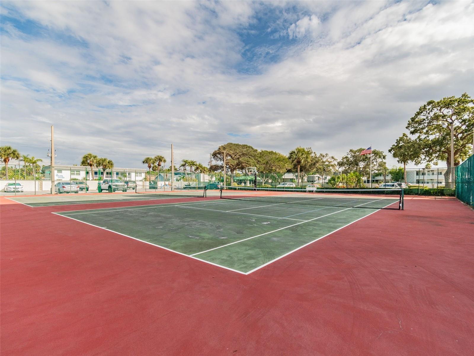 Image 44 of 49 For 7100 Sunset Way 305