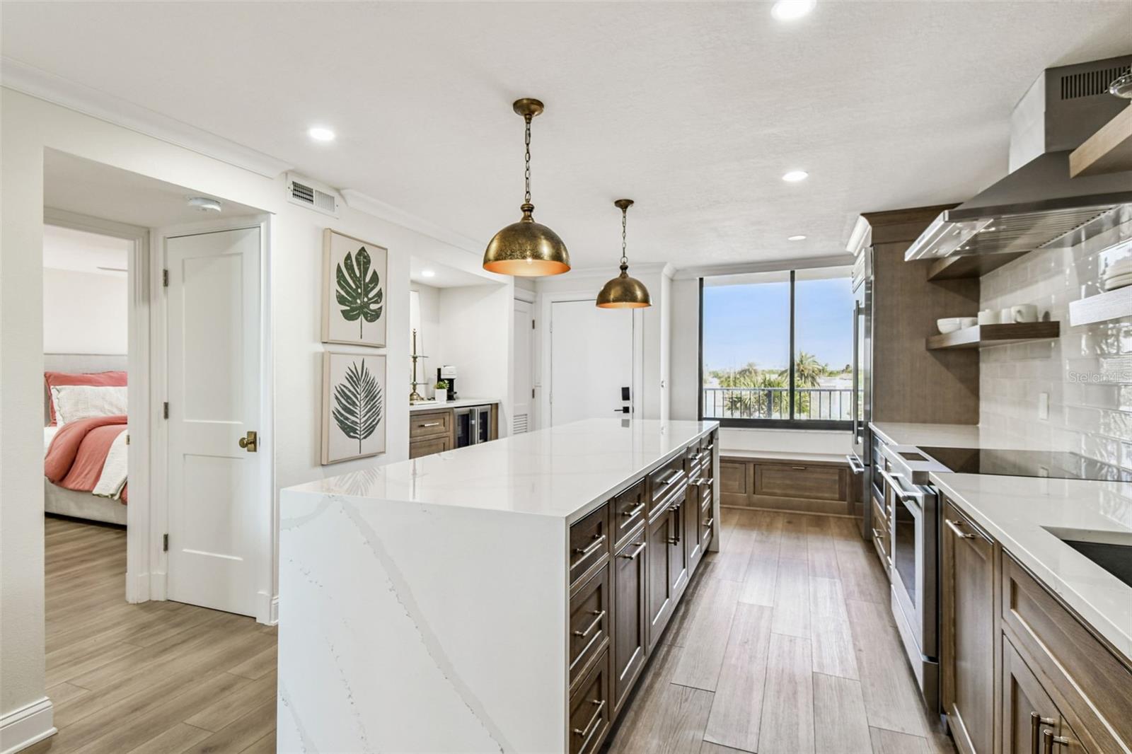 Image 9 of 49 For 7100 Sunset Way 305