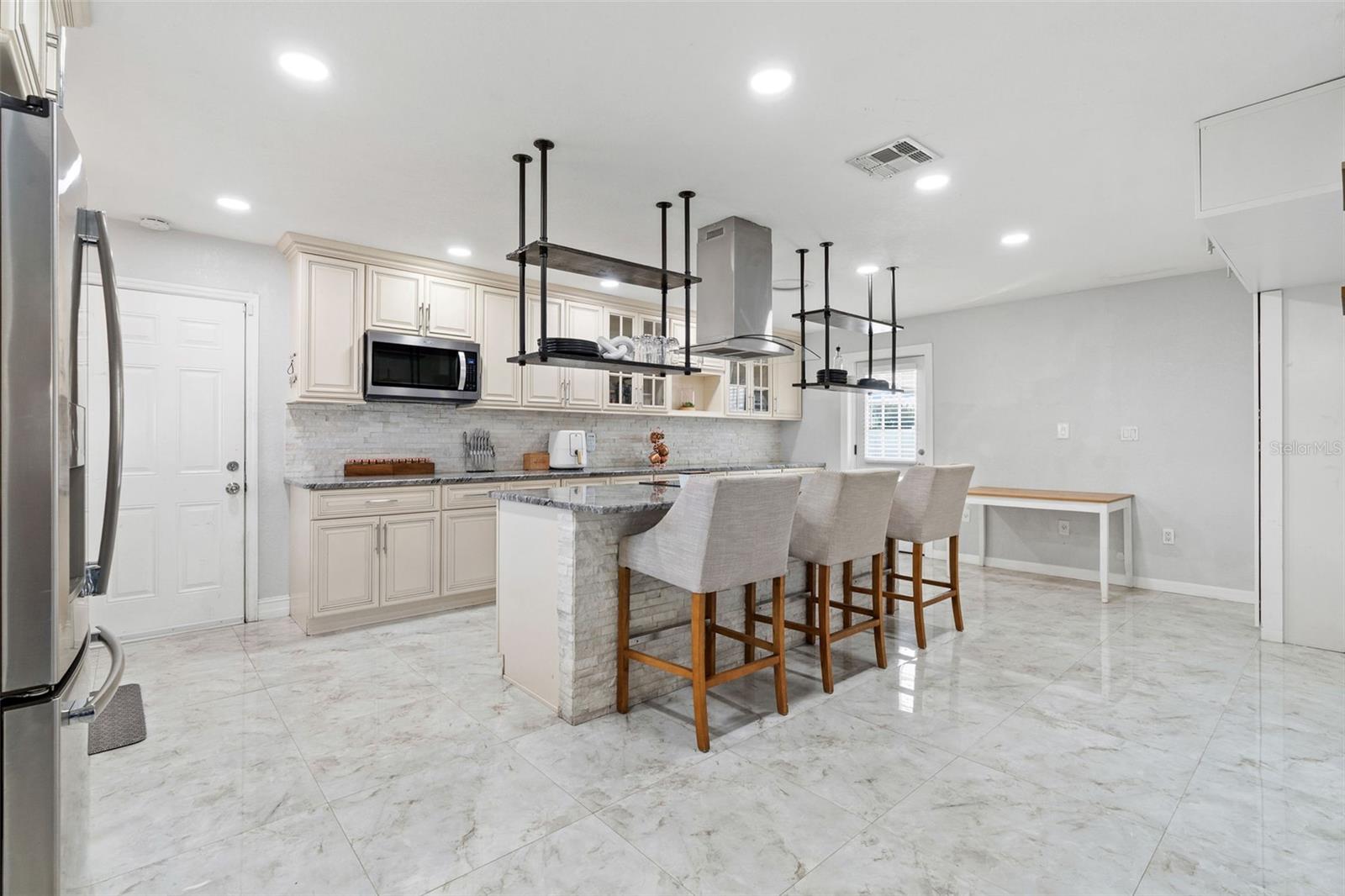 Image 8 of 29 For 2453 Roberta Street