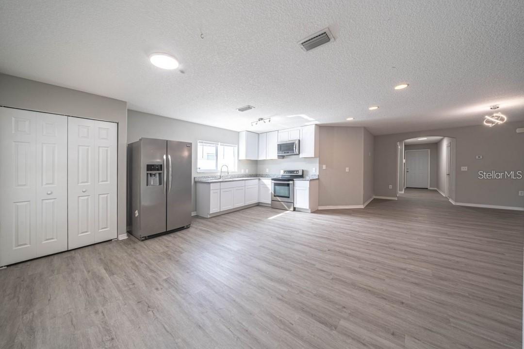 Image 9 of 21 For 2025 Peaceful Palm Street