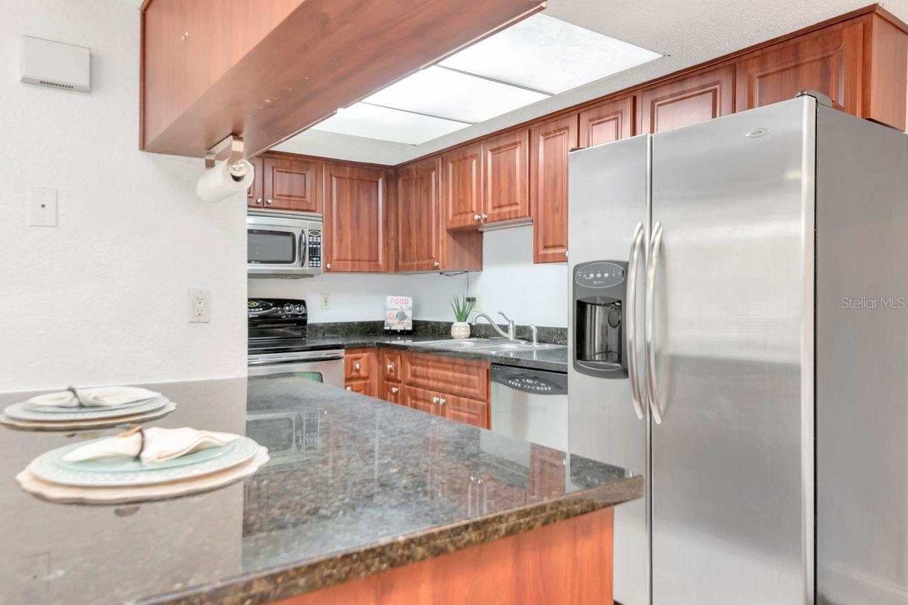 Image 13 of 30 For 3712 Wisconsin Avenue 205