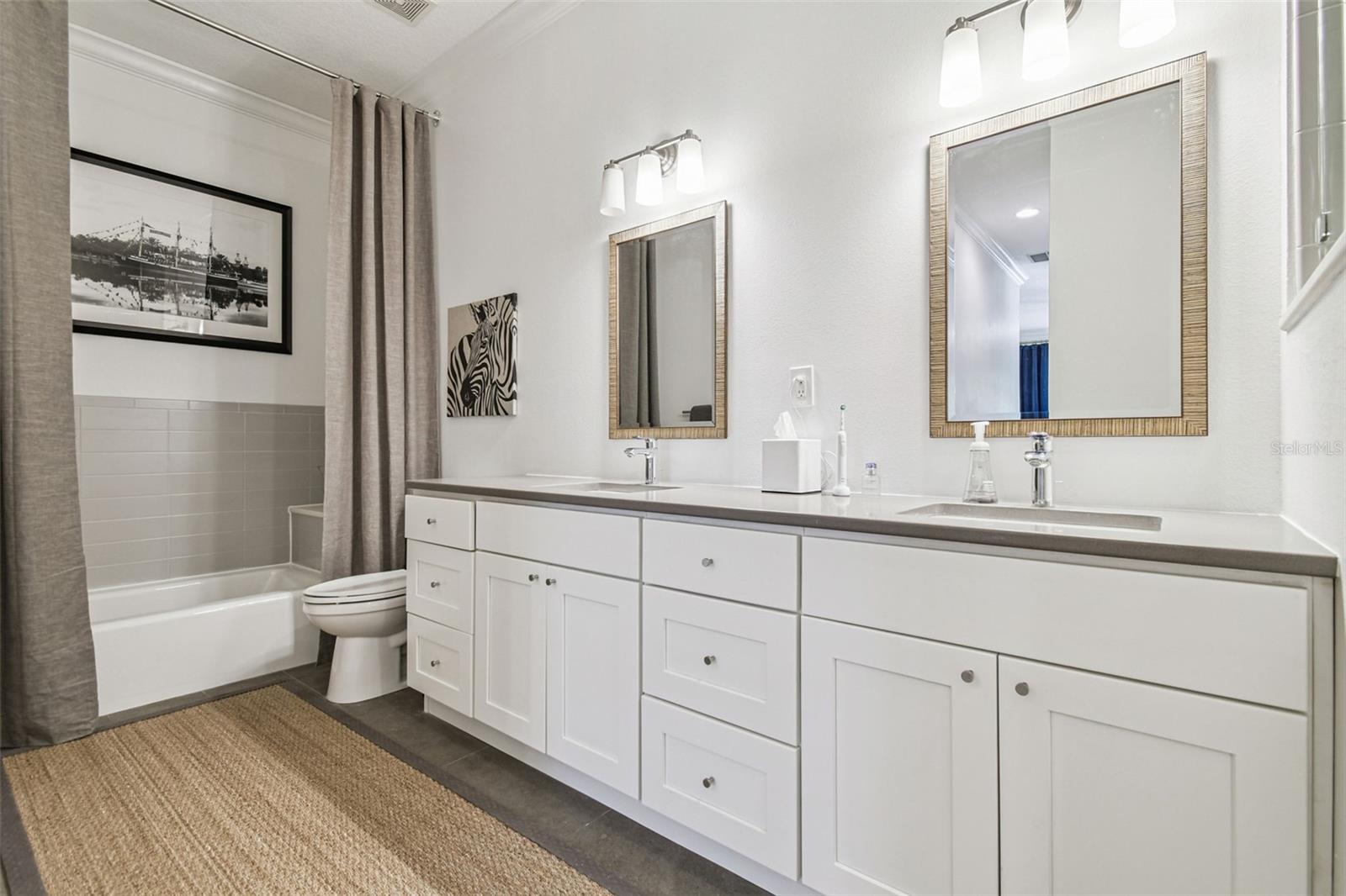 Image 18 of 46 For 1008 Moody Avenue 6