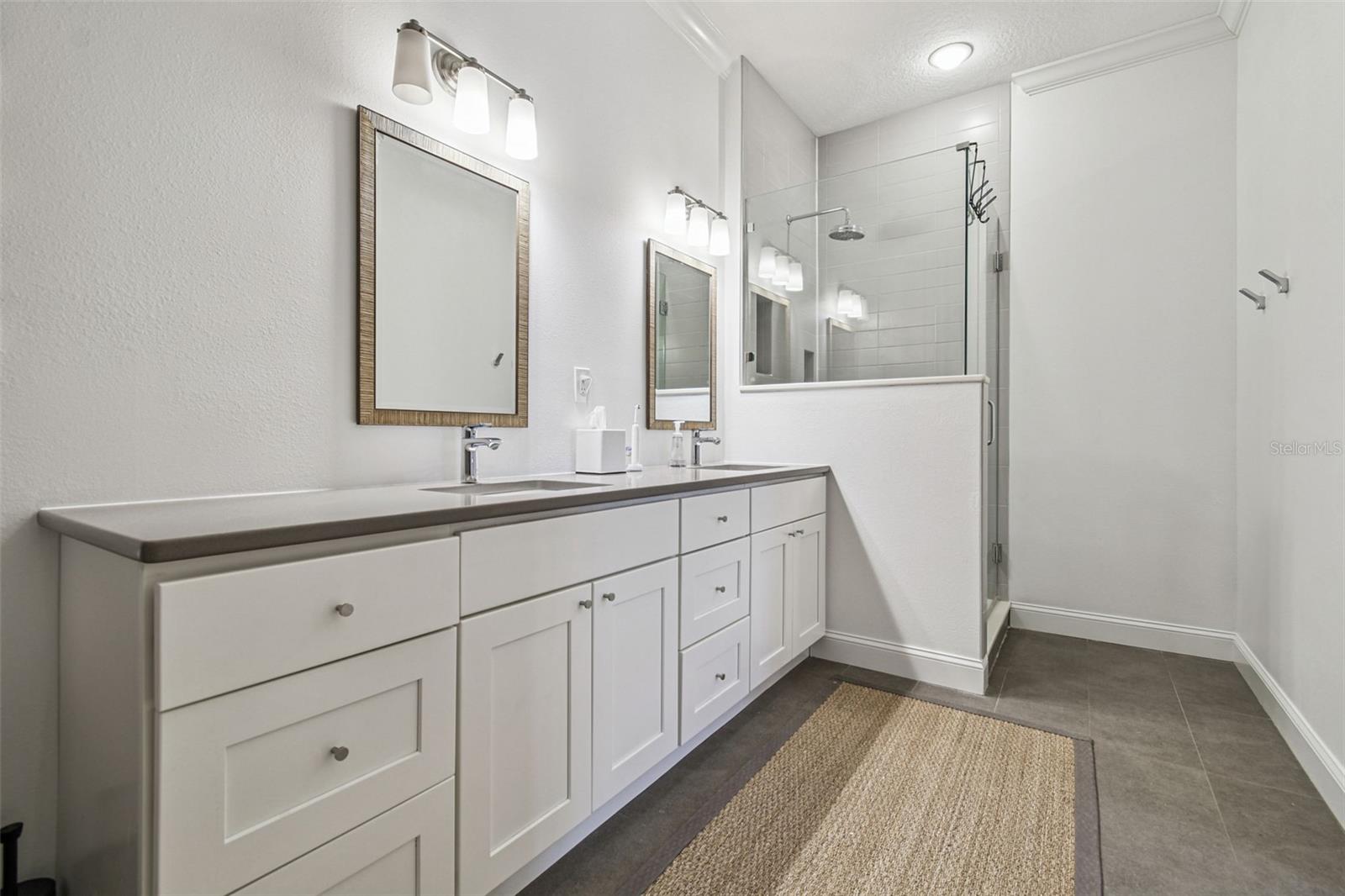 Image 19 of 46 For 1008 Moody Avenue 6