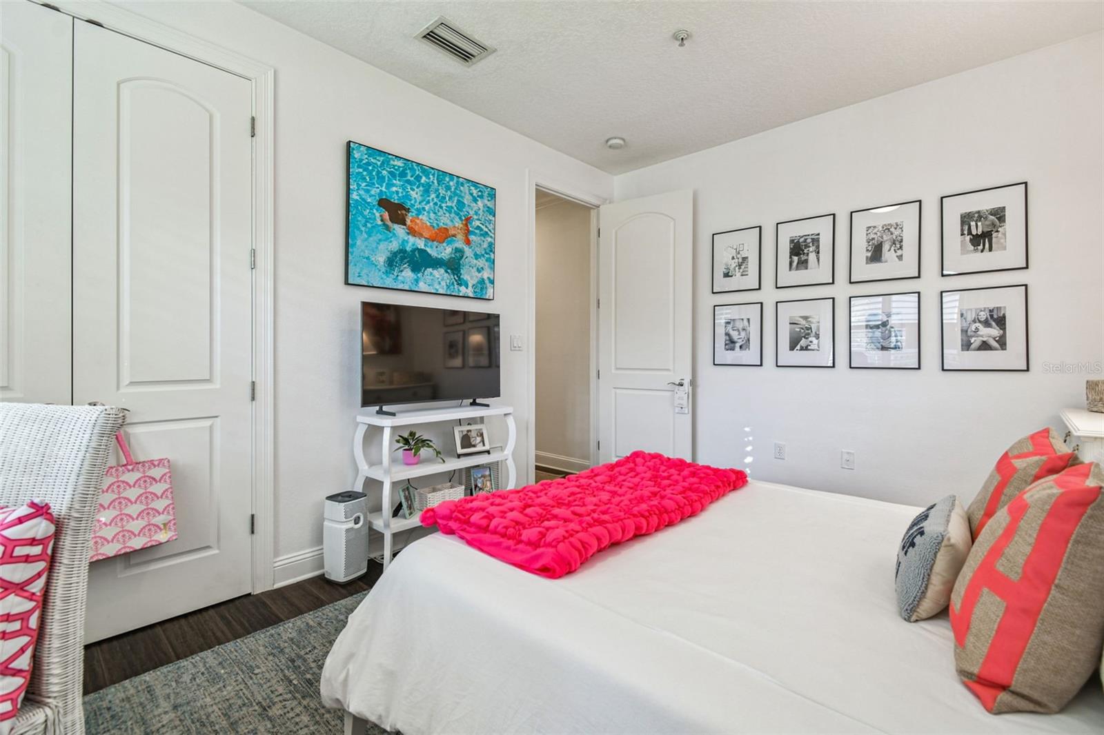 Image 21 of 46 For 1008 Moody Avenue 6