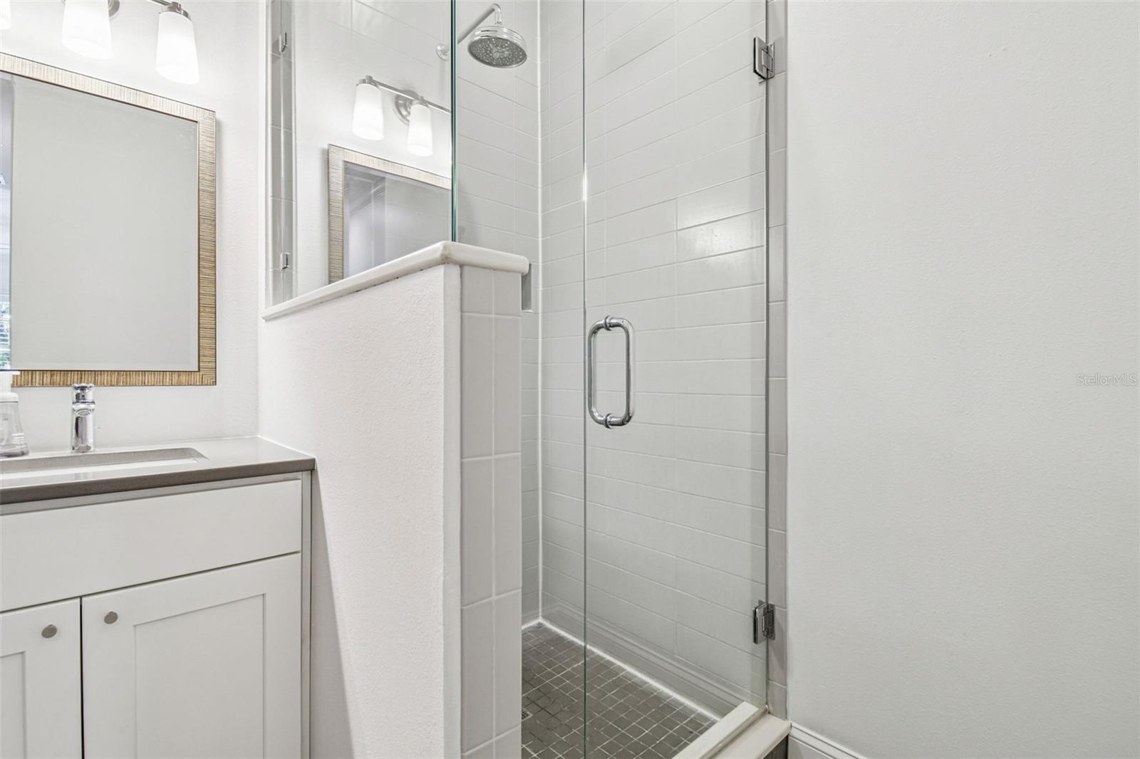 Image 27 of 46 For 1008 Moody Avenue 6