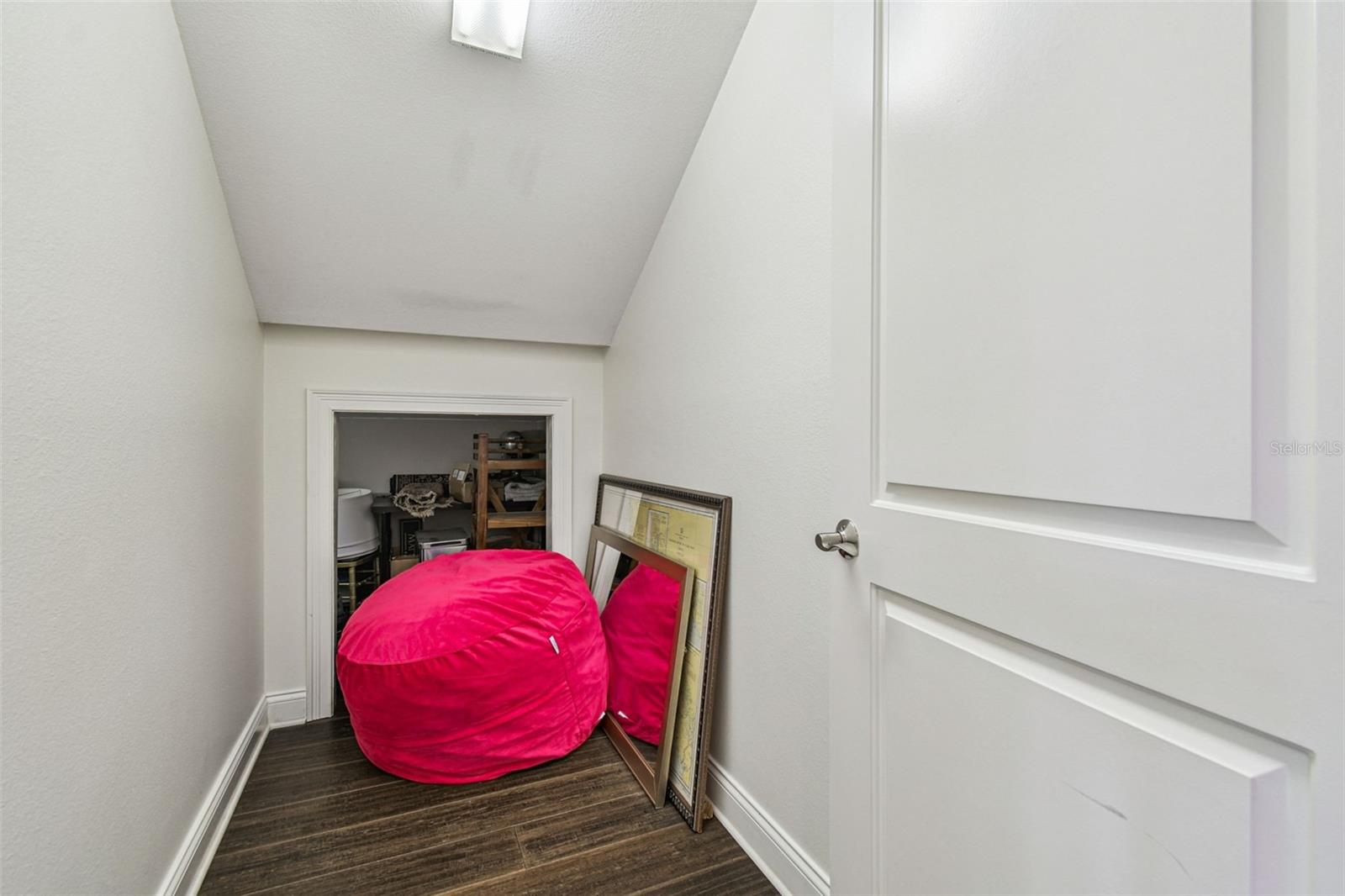 Image 28 of 46 For 1008 Moody Avenue 6