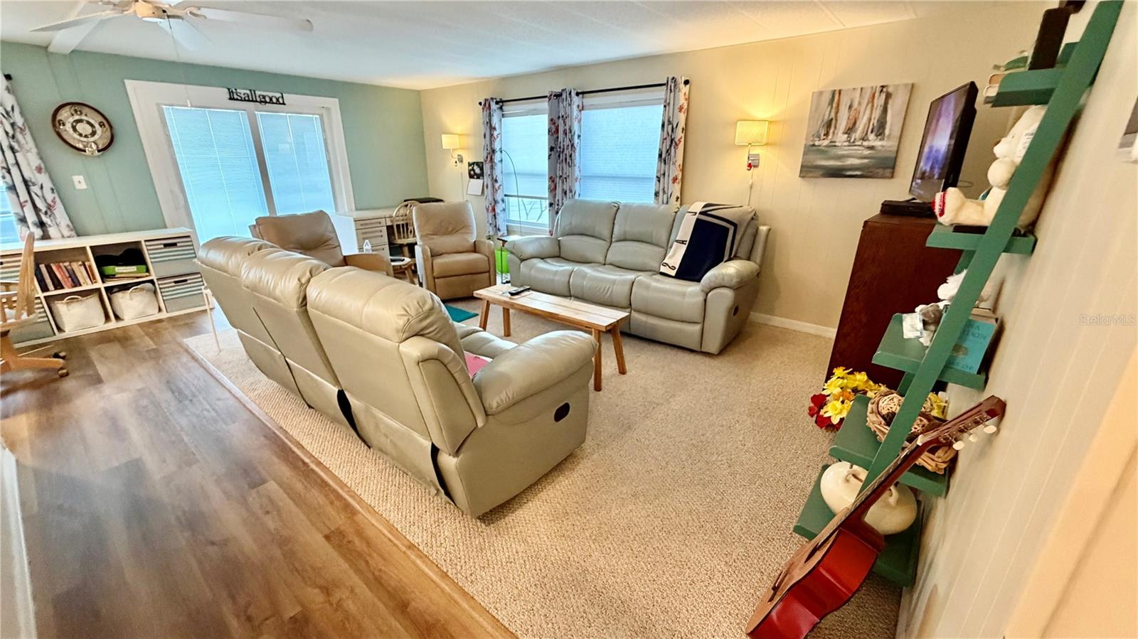 Image 15 of 46 For 34579 Gardenia Drive N