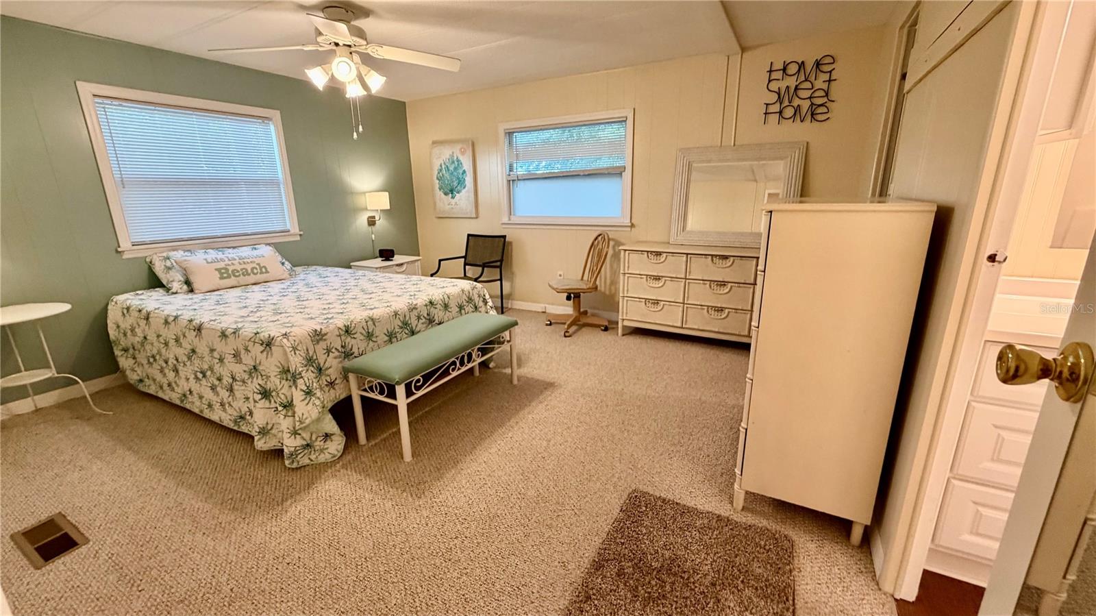 Image 19 of 46 For 34579 Gardenia Drive N