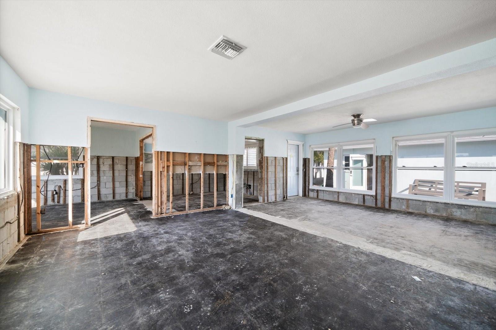 Image 15 of 49 For 737 Bruce Avenue