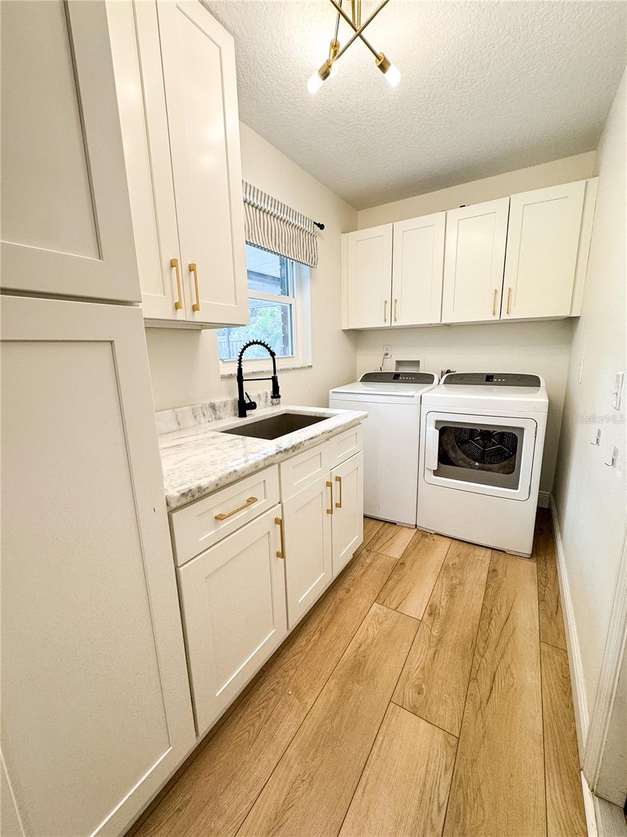 Image 17 of 34 For 6707 Drifting Sands Road