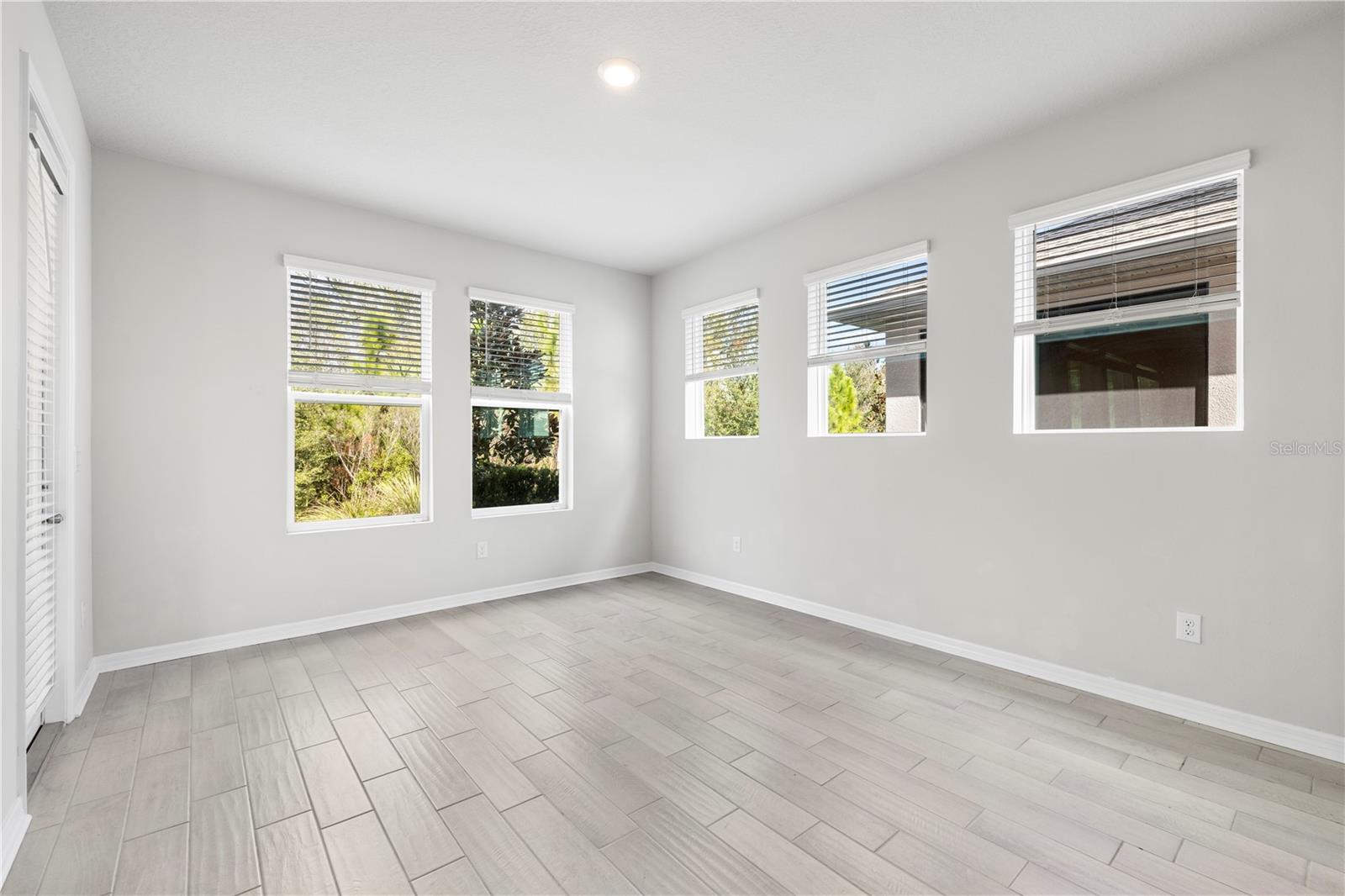 Image 21 of 76 For 28575 Cozy Creek Drive