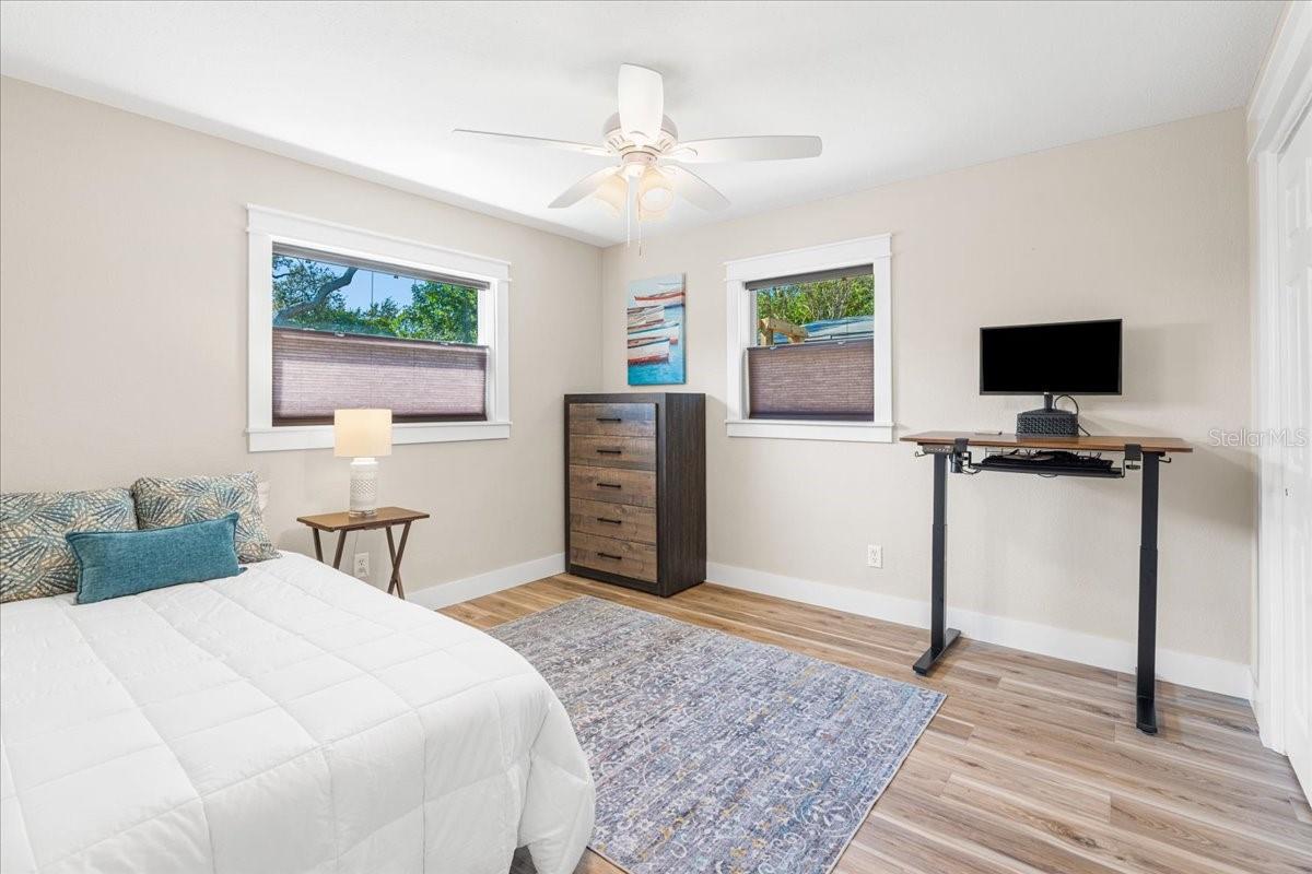 Image 16 of 23 For 5200 6th Avenue S