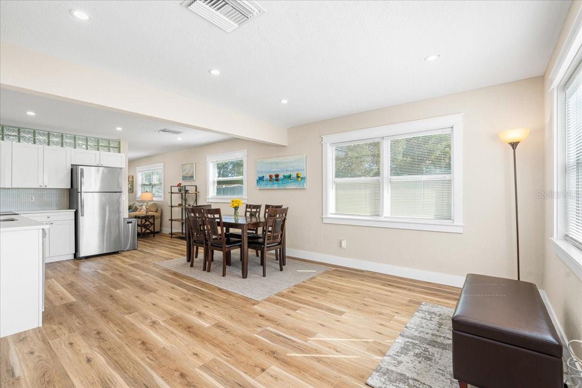 Image 6 of 23 For 5200 6th Avenue S