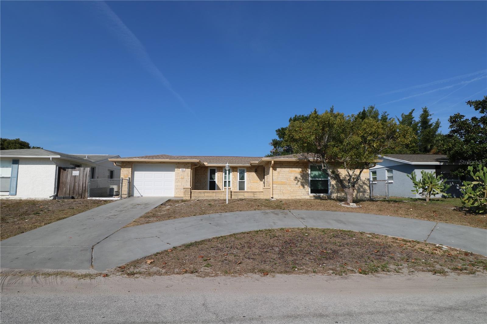 Image 2 of 42 For 7825 Birchwood Drive