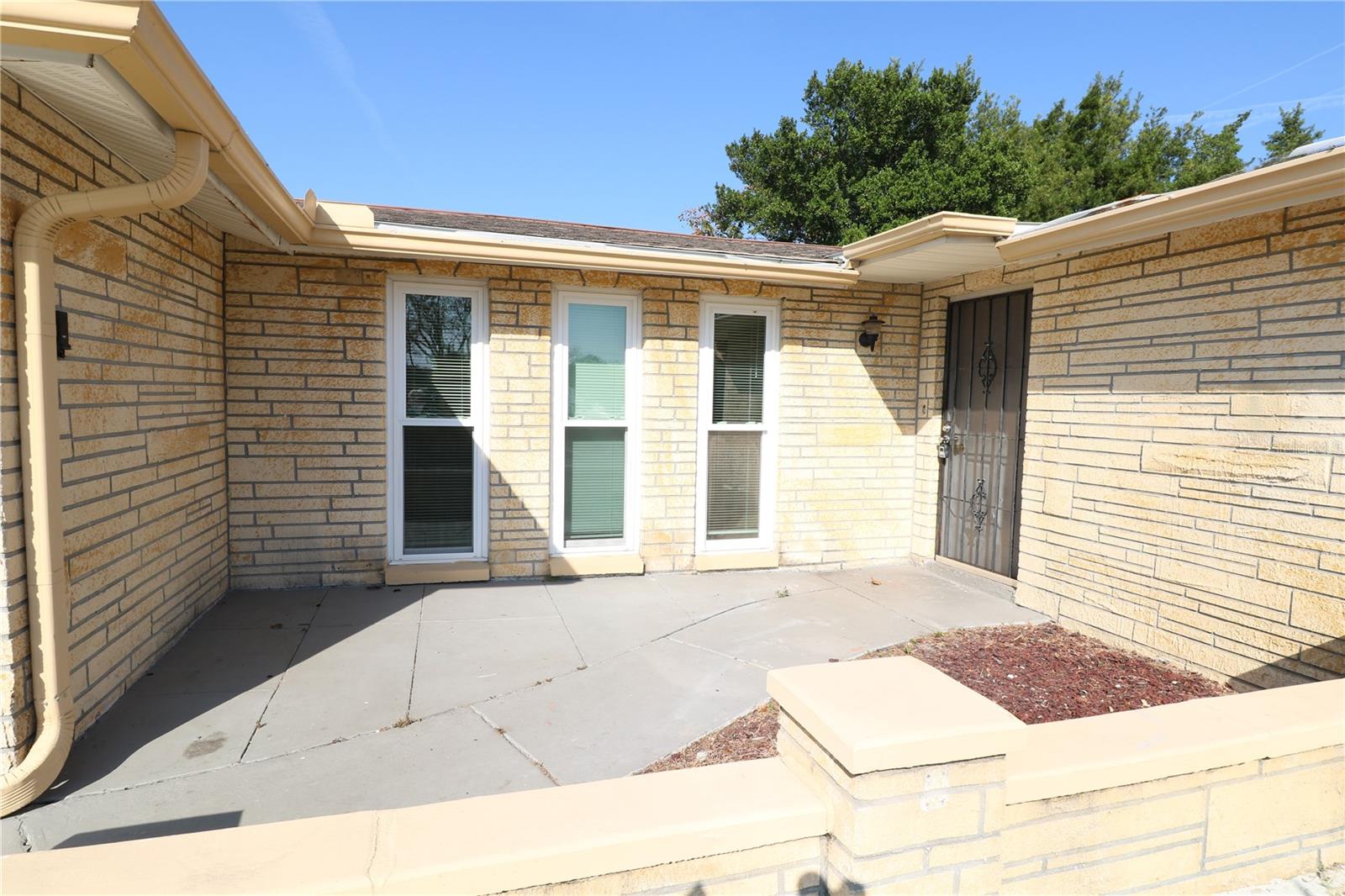 Image 3 of 42 For 7825 Birchwood Drive